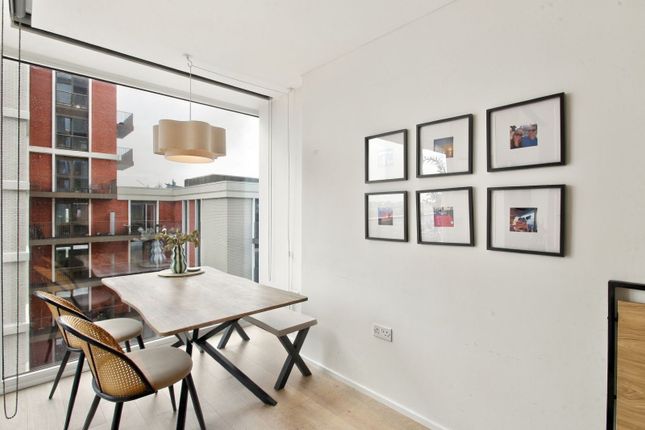 York Place, Battersea photo 4