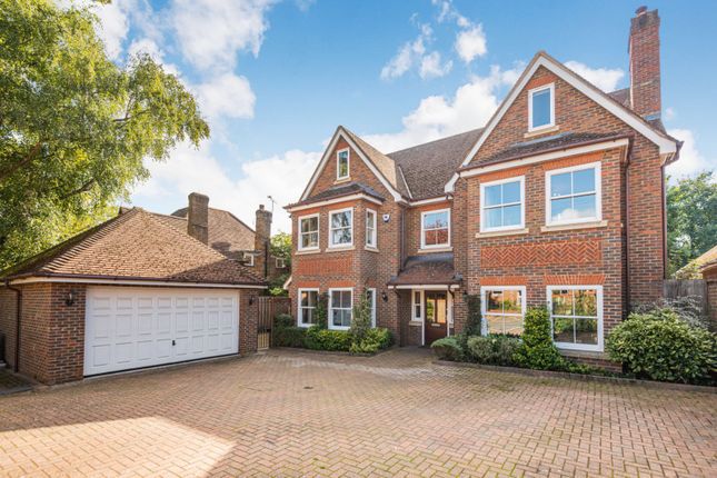 Thumbnail Detached house for sale in Avenue Road, St. Albans, Hertfordshire