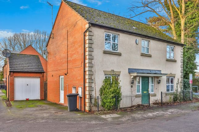 4-bed house on 25, Woodland Close, Nottingham, £270,000
