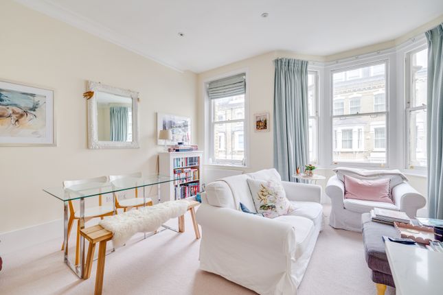 Flat for sale in Radipole Road, Fulham