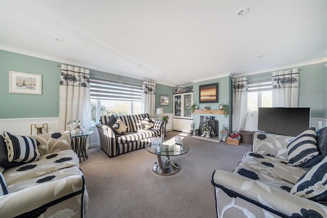 66, Ullswater Crescent, Weymouth photo 3