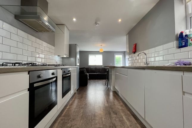 31, Coburn Street, Cardiff photo 3