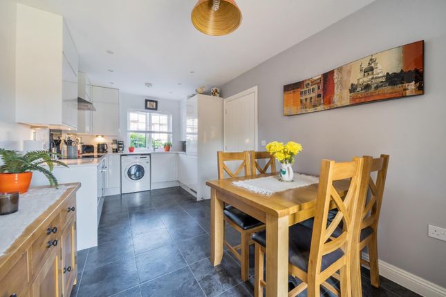 15, Ranelagh Road, Havant photo 2