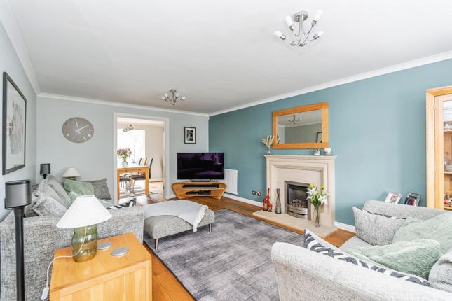 19, Abbeyfields Close, Netley photo 3