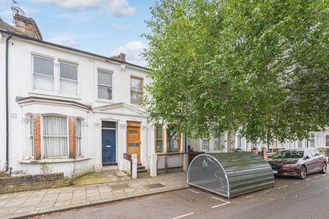 Thumbnail Flat to rent in Hubert Grove, Clapham North, London