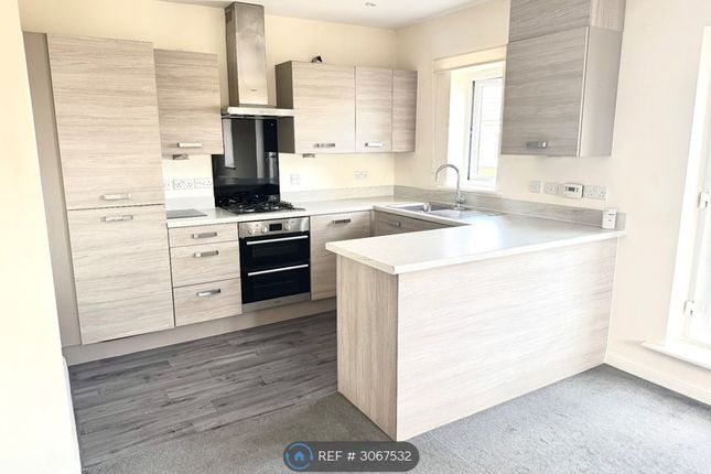 Falcon Crescent, Queens Hills, Costessey, Norwich photo 2