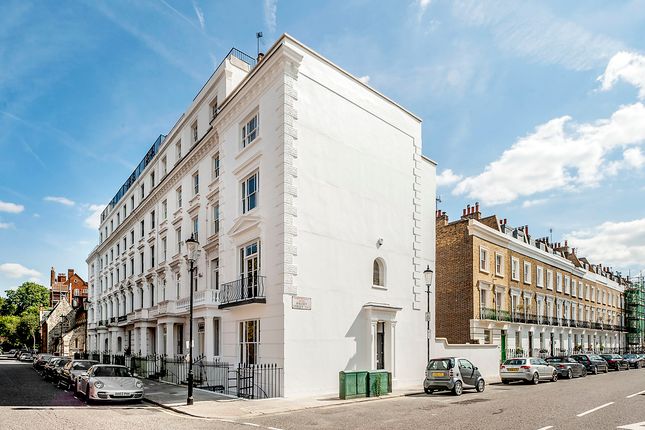 End terrace house to rent in Milner Street, London