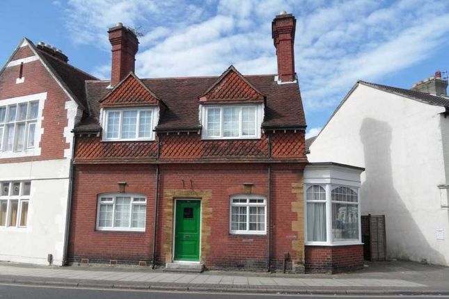 Thumbnail Semi-detached house to rent in Fawcett Road, Southsea