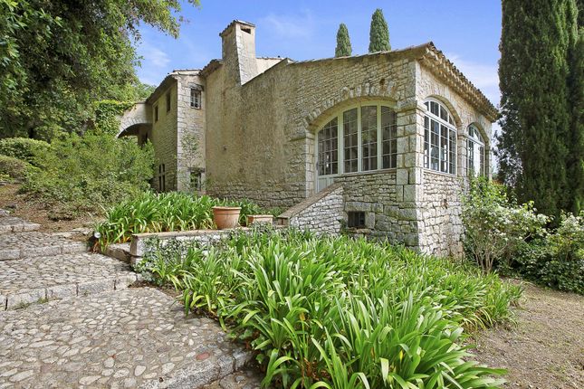 Villa for sale in Tourrettes Sur Loup, Vence, St. Paul Area, French Riviera