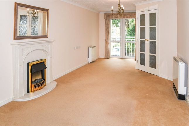 50, Aire Valley Court, Bingley photo 3