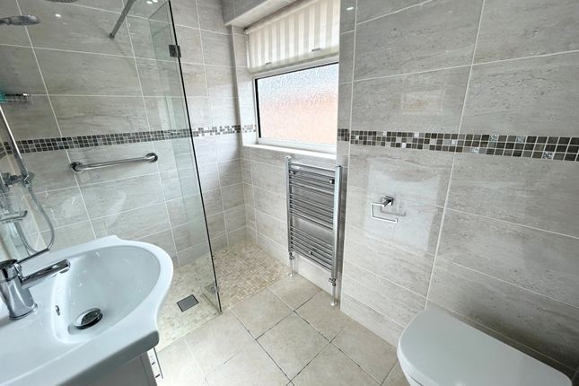 Wild Oaks Drive, Thornton-Cleveleys photo 5