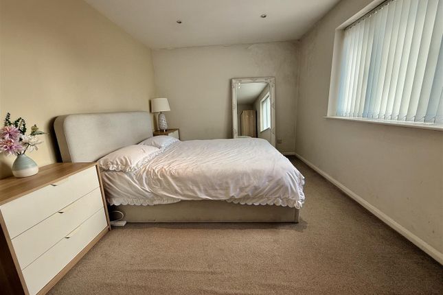 156, Ambassador House, Swansea photo 4