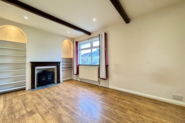32, Hart Dyke Road, Kent photo 2