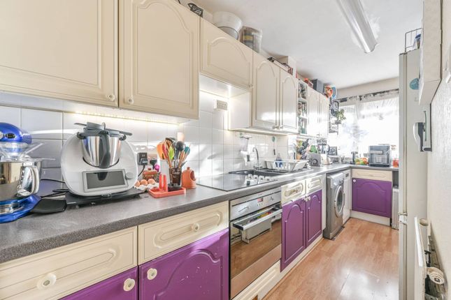 Thumbnail Flat for sale in Beckway Street, Walworth, London