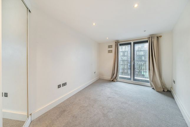 Flat 9, 30, Streatham Place, London photo 3