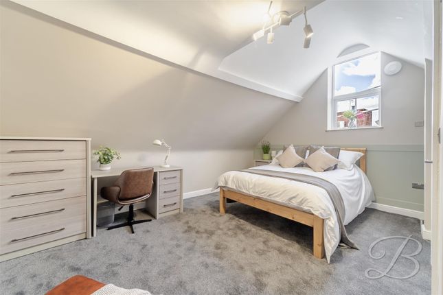 Room 5, 9-11, West Gate, Mansfield photo 2