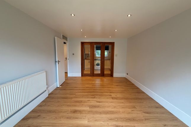 2, Beckenham photo 4