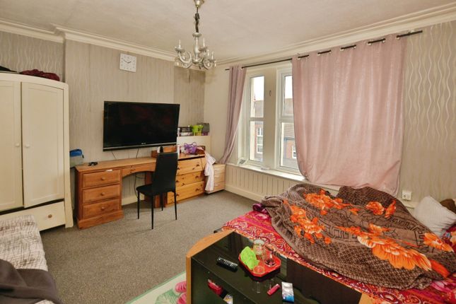 94, Black Bull Road, Kent photo 2