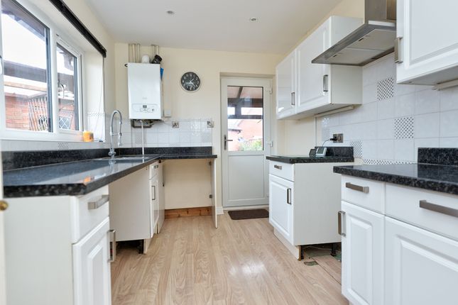 28, Fismes Way, Wem, Shrewsbury, Shropshire photo 4