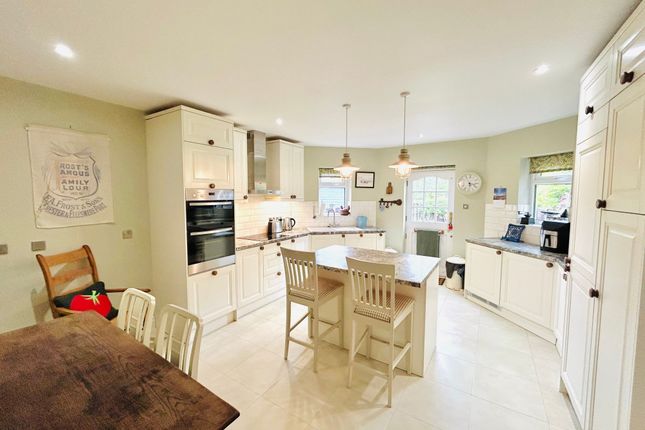 27 Deans Lane, Warrington photo 2