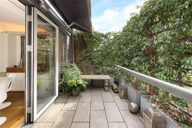 Terraced house for sale in Cadogan Lane, London