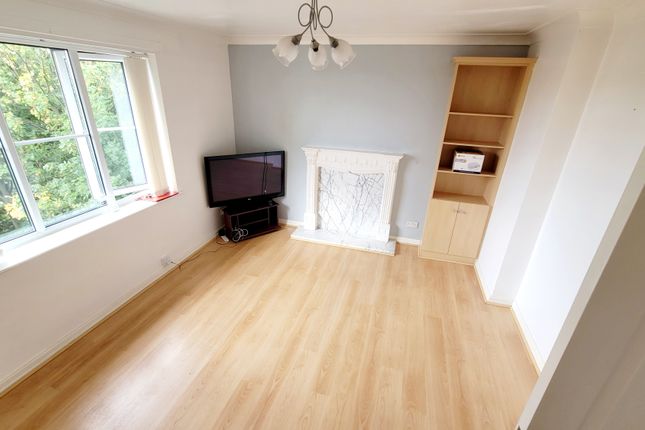 Flat 3, Manchester photo 2