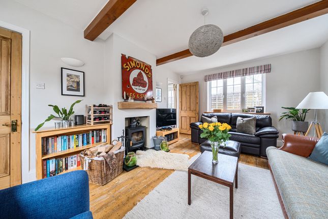 Hillview, 15, Quarry Hill, Godalming photo 3