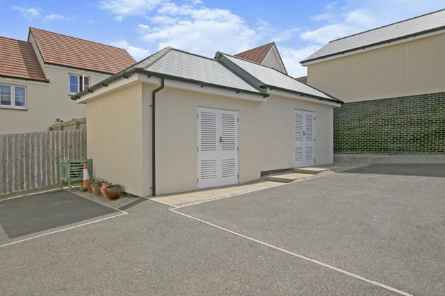 4, Chins Field Close, Hayle photo 3
