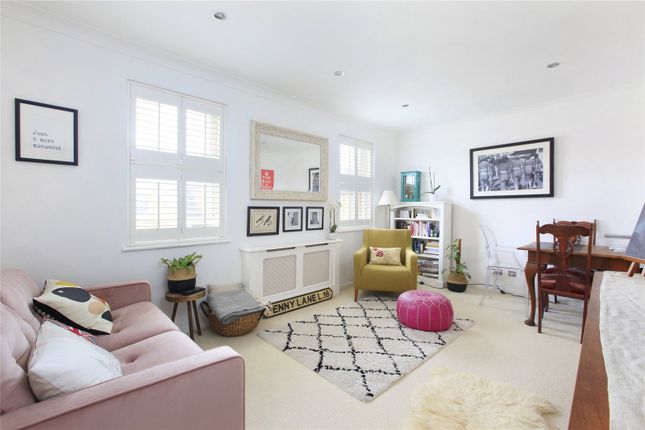 Thumbnail Flat for sale in Carmichael Mews, Wandsworth, London