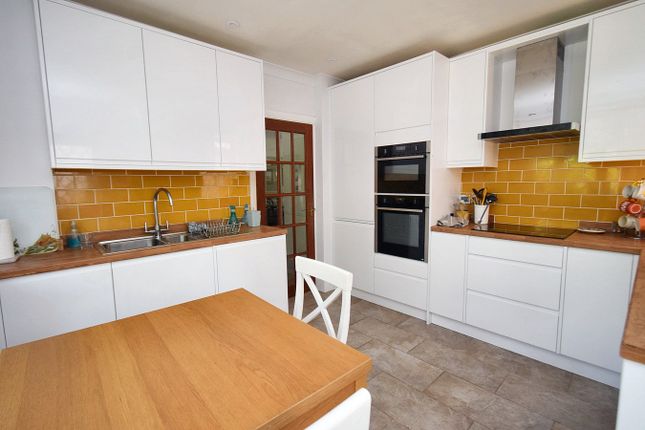 77, Pilgrims Way, Sevenoaks photo 3
