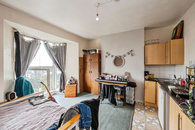 6, Woodlands Terrace, Swansea photo 3