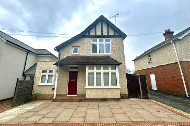 Thumbnail Detached house to rent in Albert Street, Fleet