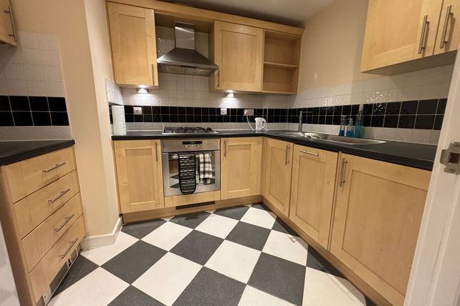 Flat to rent in The Cloisters, London Road, Guildford, Surrey
