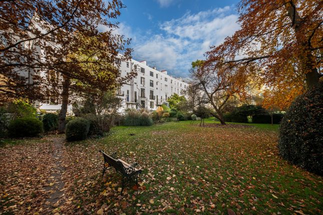 74, Ladbroke Grove, Notting Hill photo 2