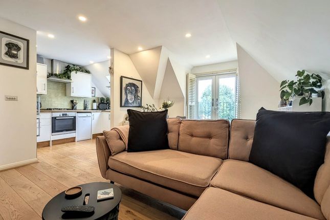 Flat 5, Chase Road, Bordon photo 4