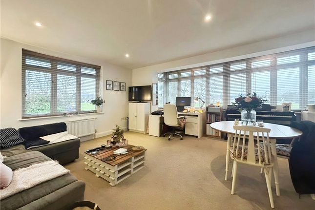 Flat 2, 8, Kings Road, Guildford photo 4