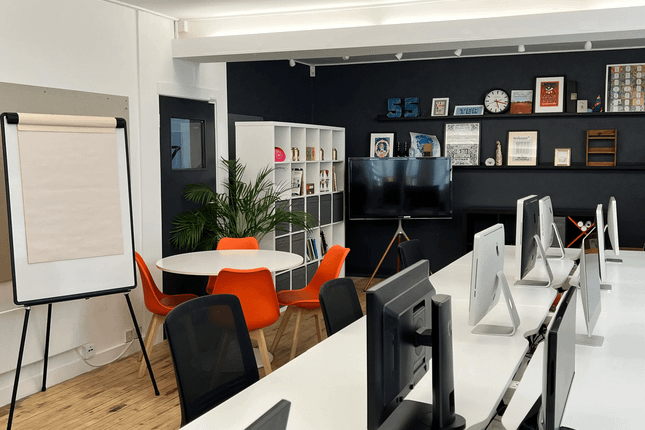 Thumbnail Office to let in Charterhouse Square, London