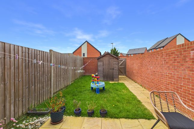 143 Bluebell Way, Whiteley, Fareham photo 4