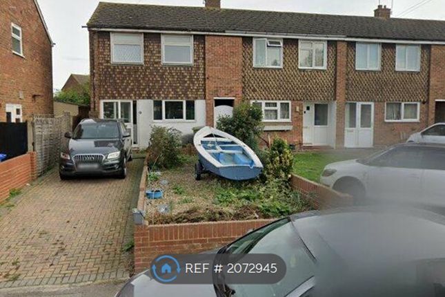 End terrace house to rent in Portland Avenue, Sittingbourne