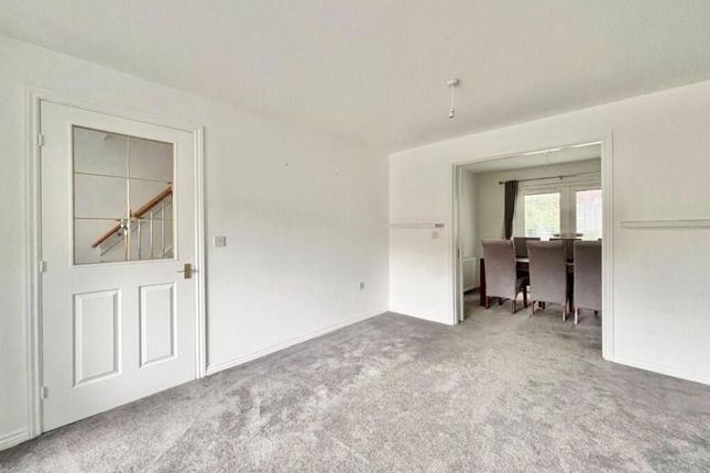 21 Tuscany Gardens, Barnsley photo 4