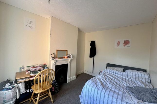 118, Dunton Street, Leicester photo 5