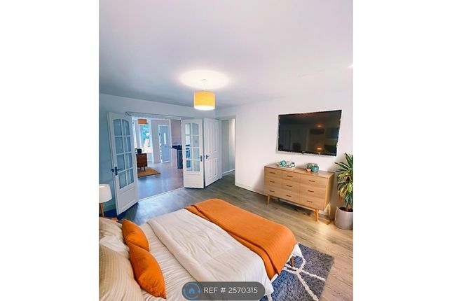 Bedroom (Virtually Furnished)