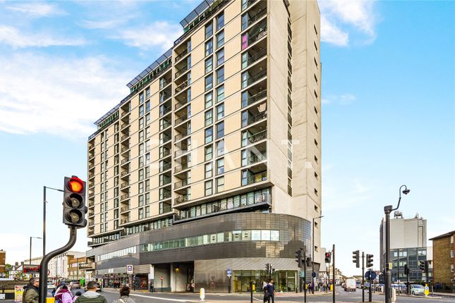 Thumbnail Flat for sale in 100 Kingsway, Finchley, London