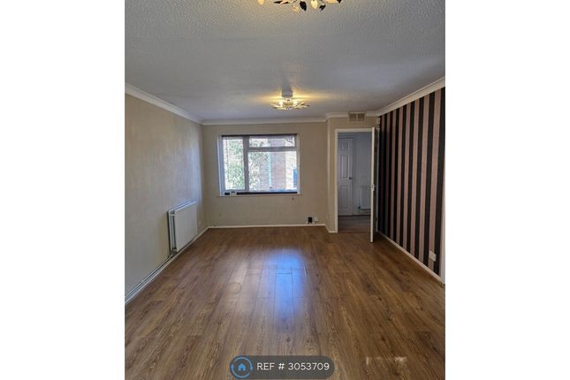 Wakefield Close, Neath Hill, Milton Keynes photo 3