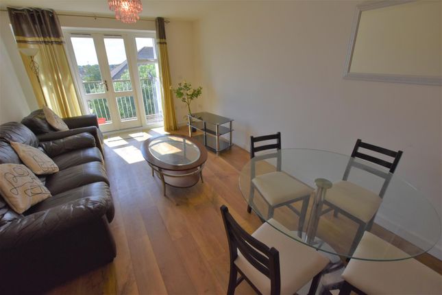 Thumbnail Flat to rent in Park Lodge Avenue, West Drayton