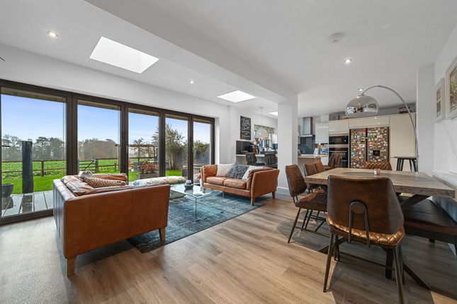 57, Strollers Way, Newmarket photo 2