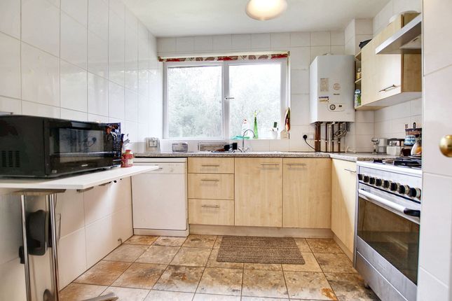 Flat 4, Holmfield Court, Leicester photo 3