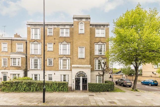 Thumbnail Flat for sale in Queensbridge Road, London