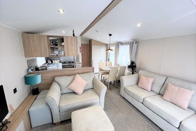 Mobile/park home for sale in Hedge End, Waterside Holiday Park, Bowleaze Coveway, Weymouth