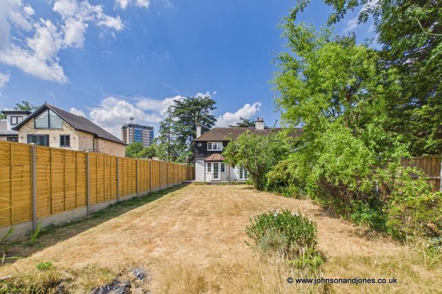 42, Crockford Park Road, Addlestone photo 2